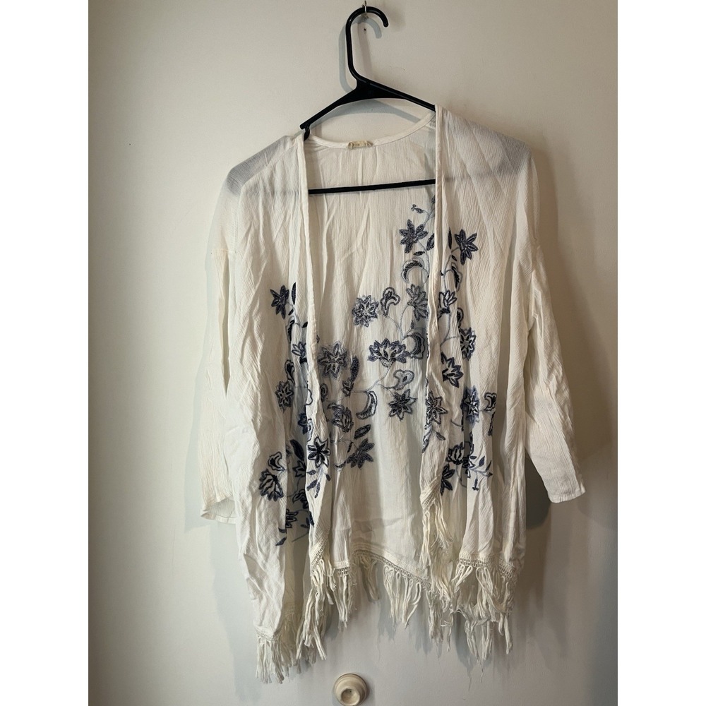 Womens Hollister White Blue Floral Cardigan Thin Fringe‎ Size Small Boho Beach
